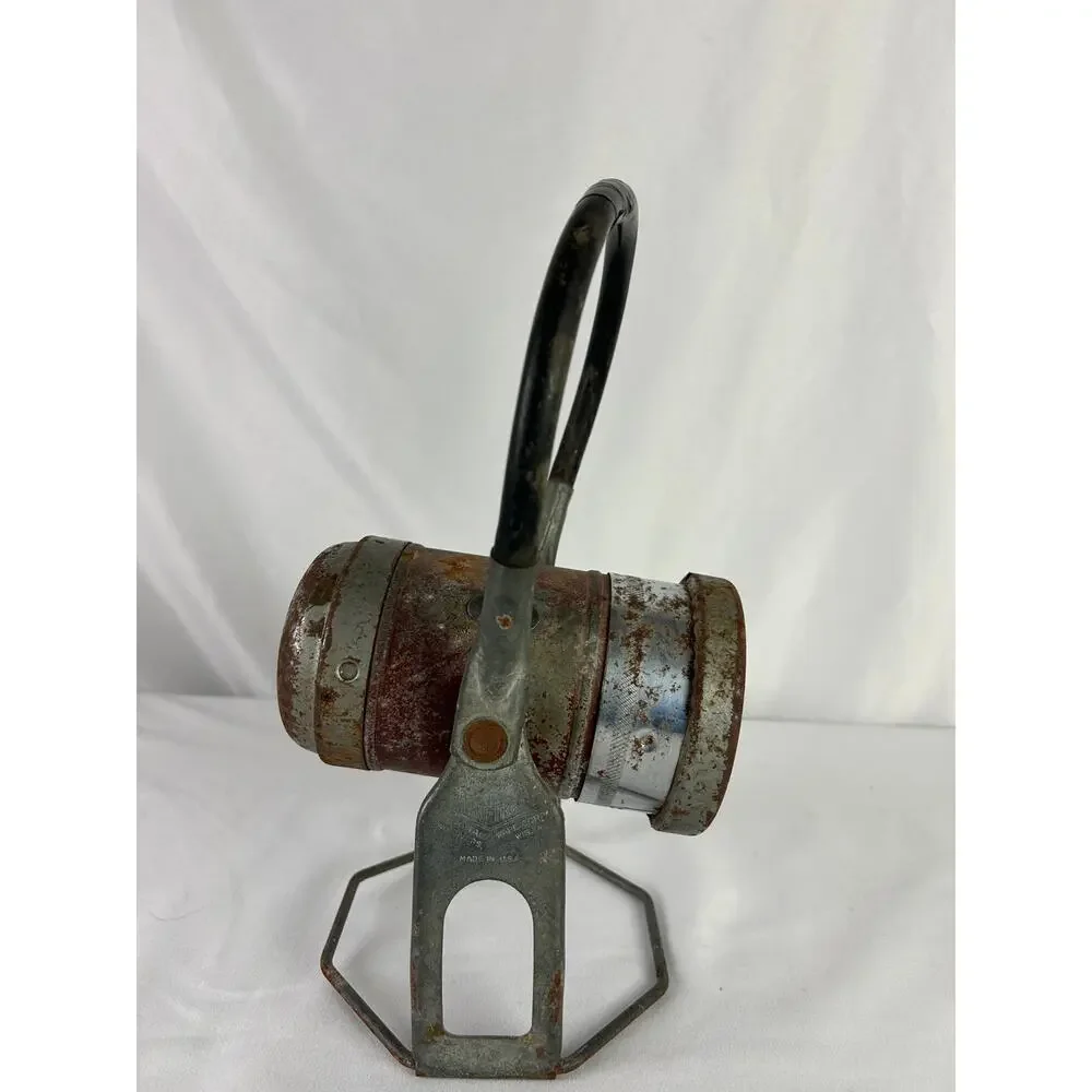 Empire Metal Ware Railroad Lantern Vintage 6V Battery Work Light